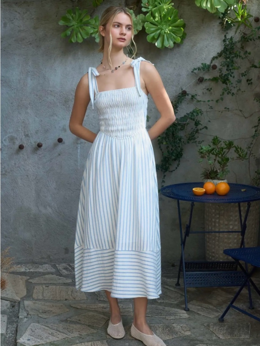 🆕🤍SMOCKED SHAYNA DRESS